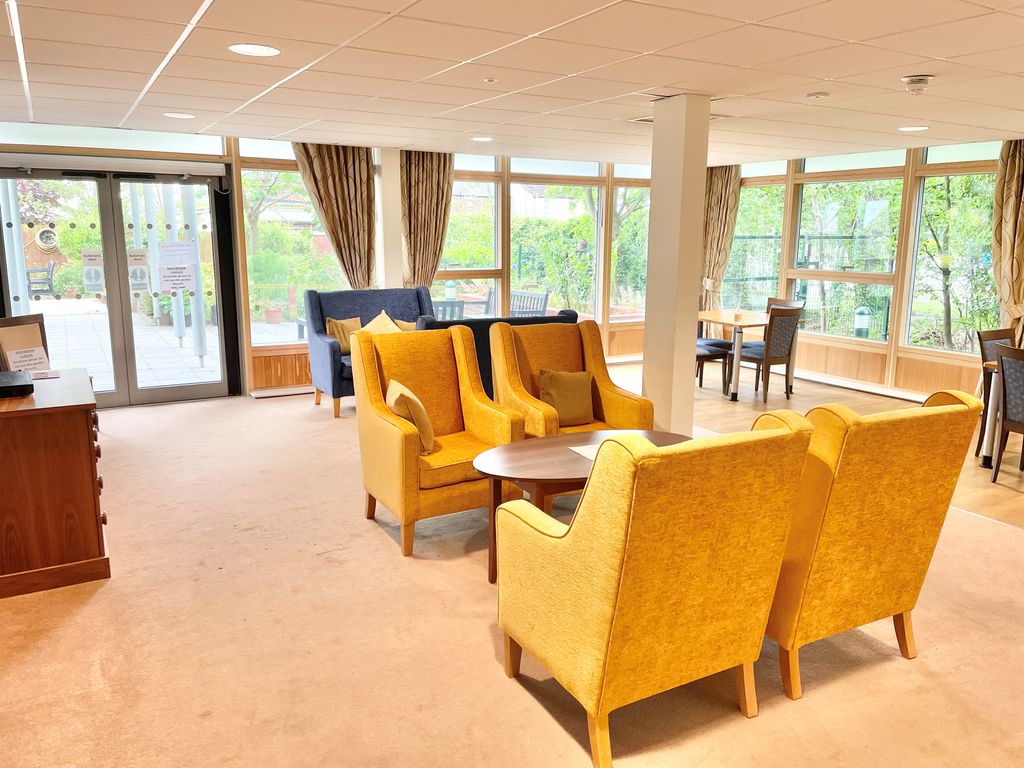 Property photo 3 of 10