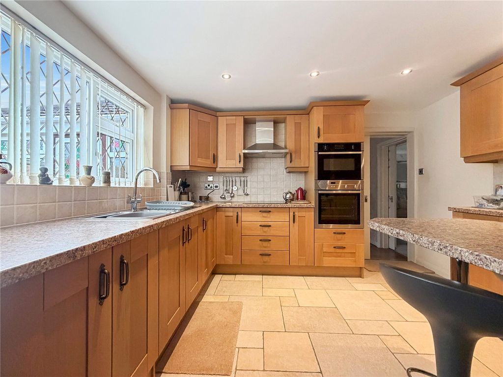 Property photo 3 of 24 Kitchen