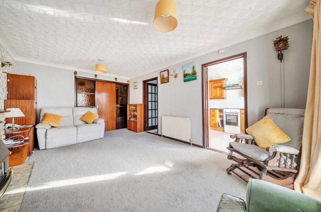 Property photo 3 of 16 1420697-11-69A55c...