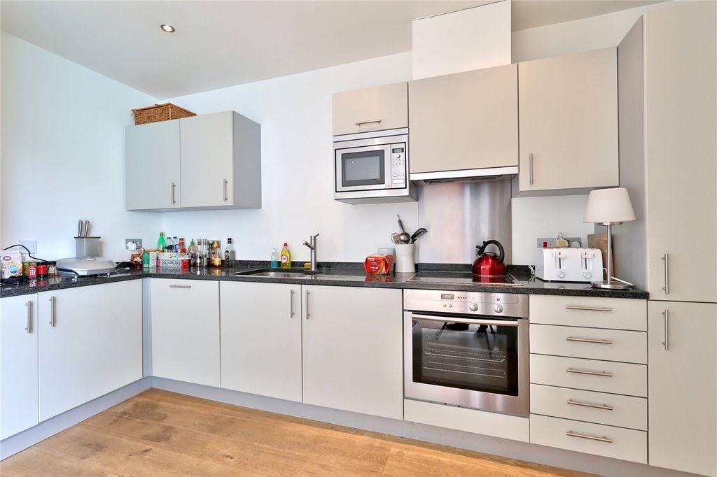 Property photo 2 of 8 Picture No. 04