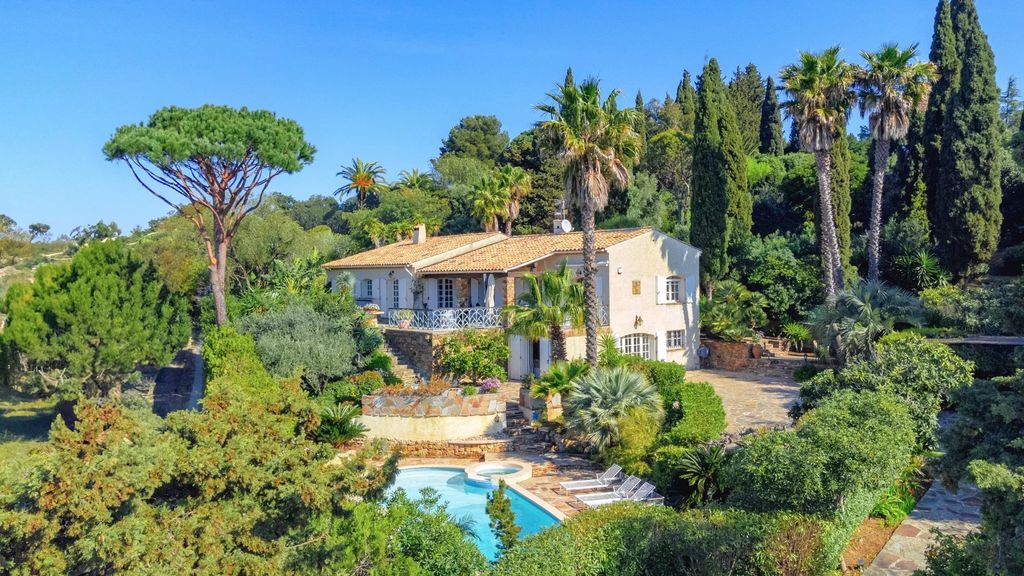 Property photo 2 of 23