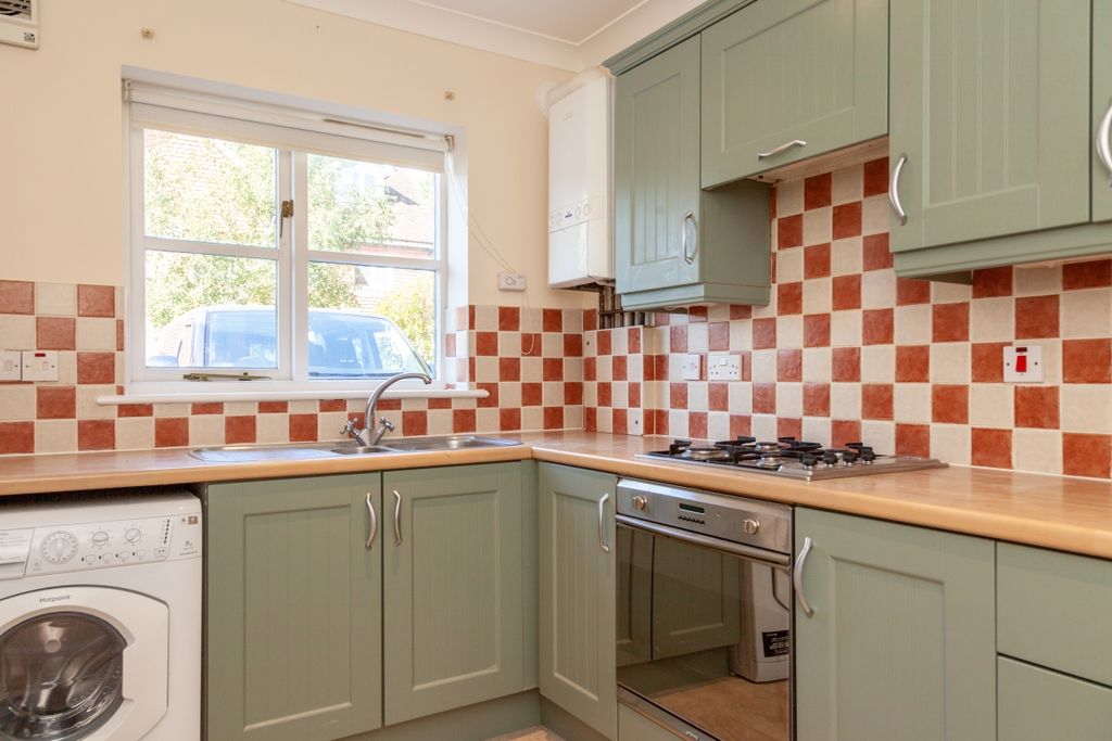 Property photo 2 of 9 108445