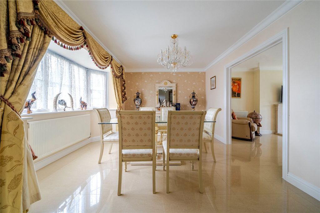 Additional image 69 of 6 bed country house for saleSandringham Drive, Dartford, Kent DA2
