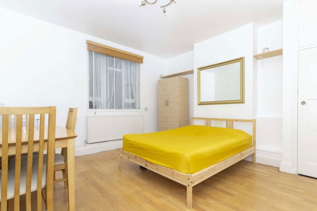 Property photo 3 of 4