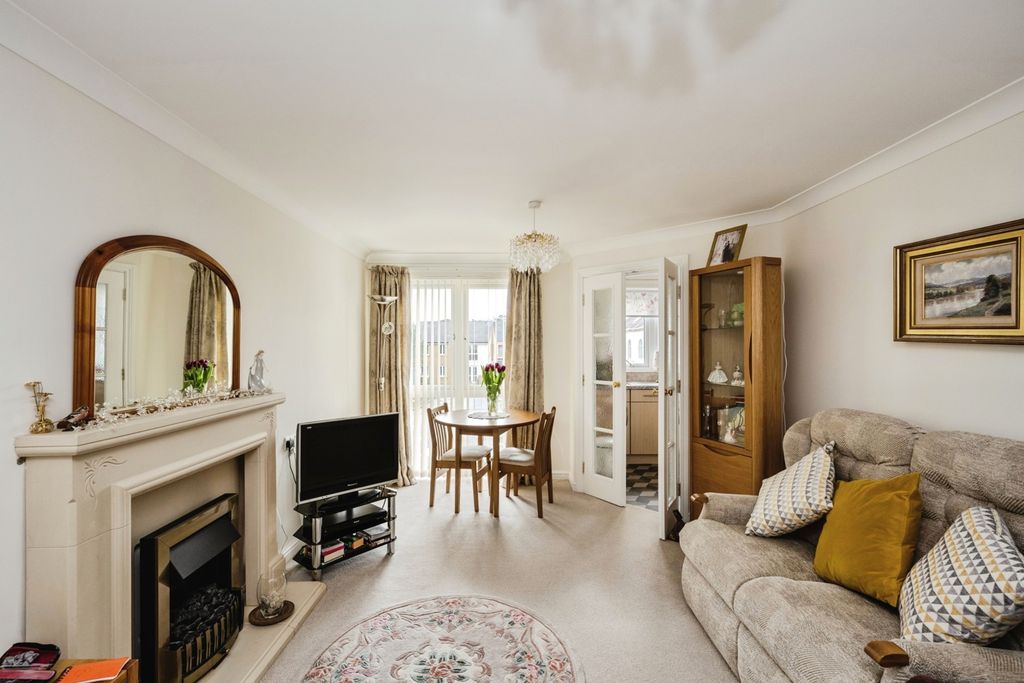 Property photo 2 of 20 Pbox-Img.Jpg