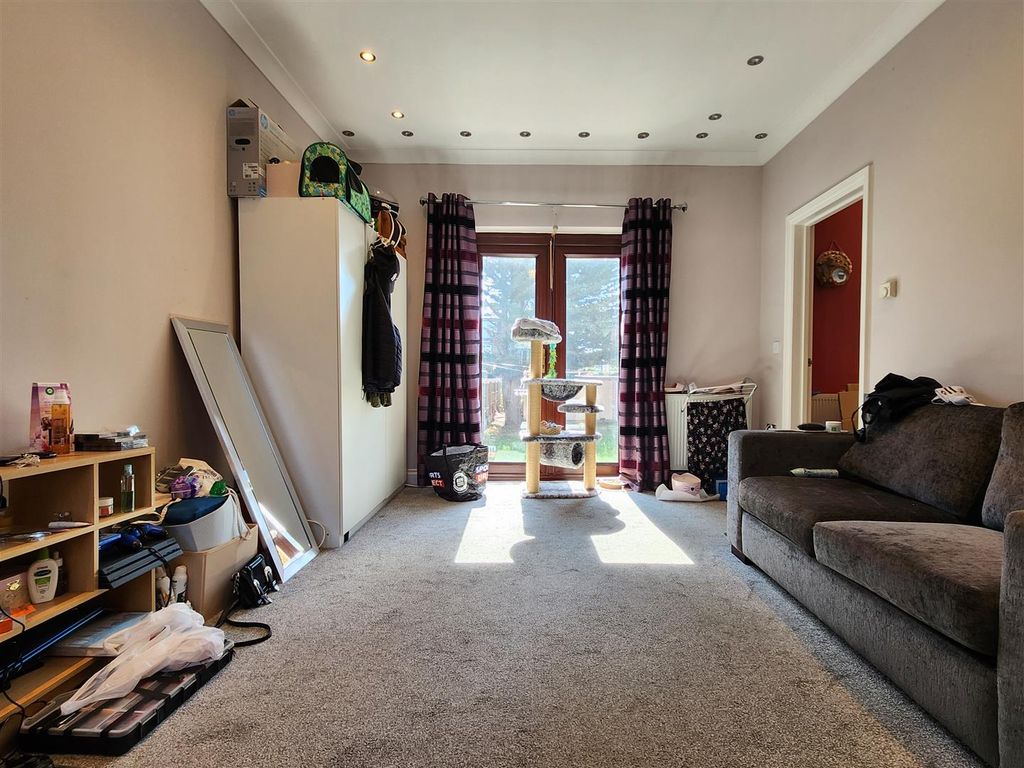 Property photo 3 of 13 R2.Jpg