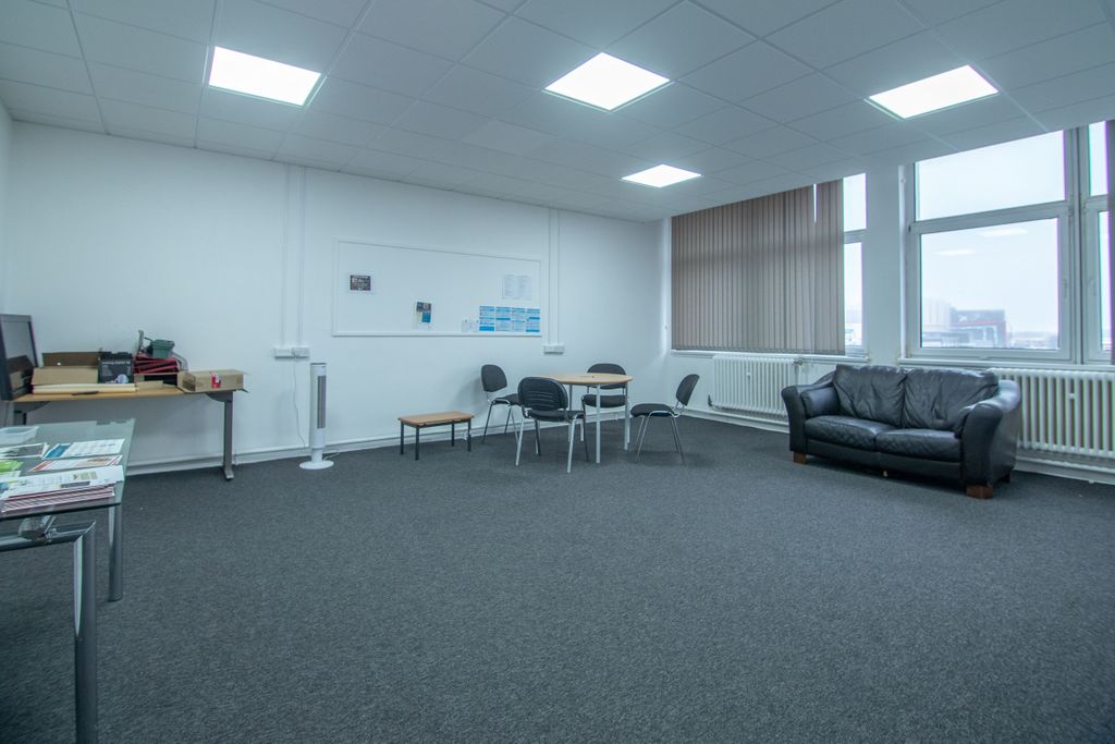 Property photo 1 of 13 College House, Howard Street, Barrow-In-Furness, Cumbria La14 1Nb