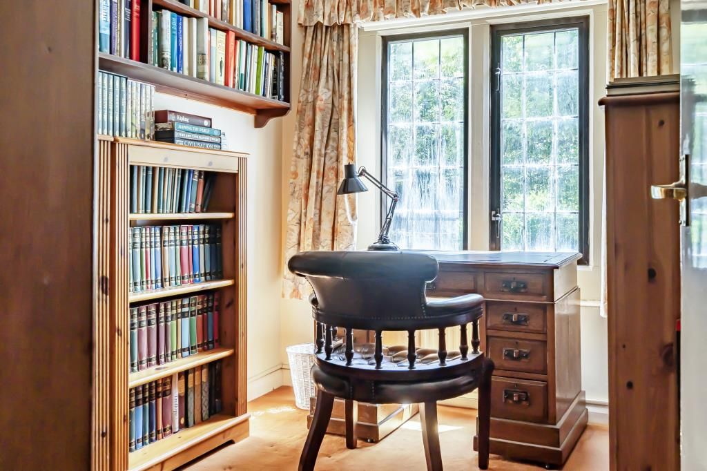 Property photo 3 of 18 Study