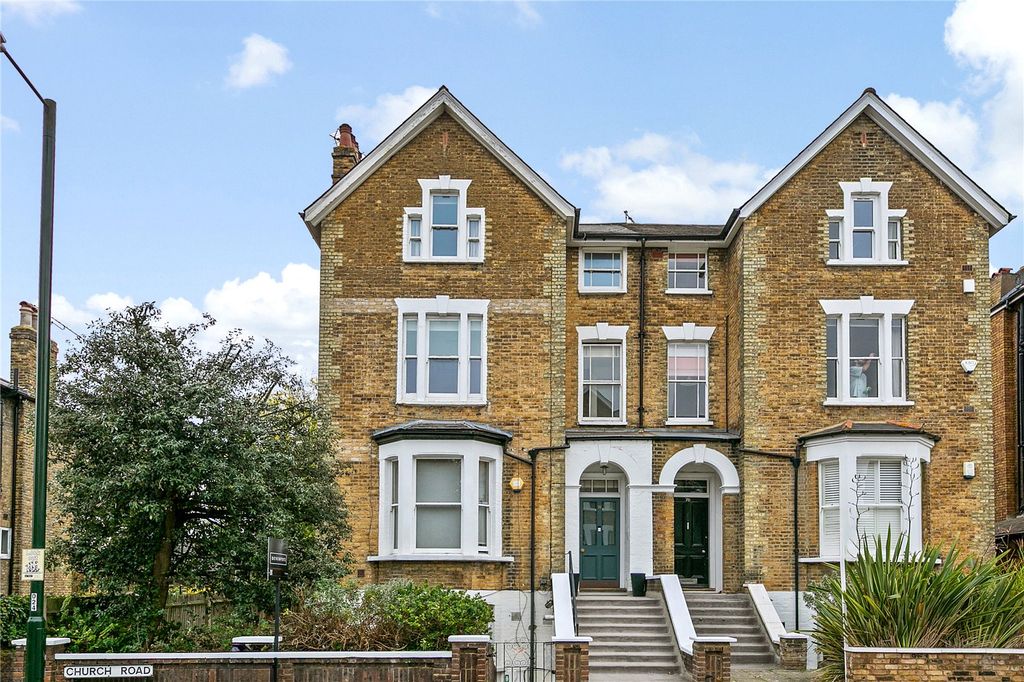 Property photo 1 of 7 Picture No. 15