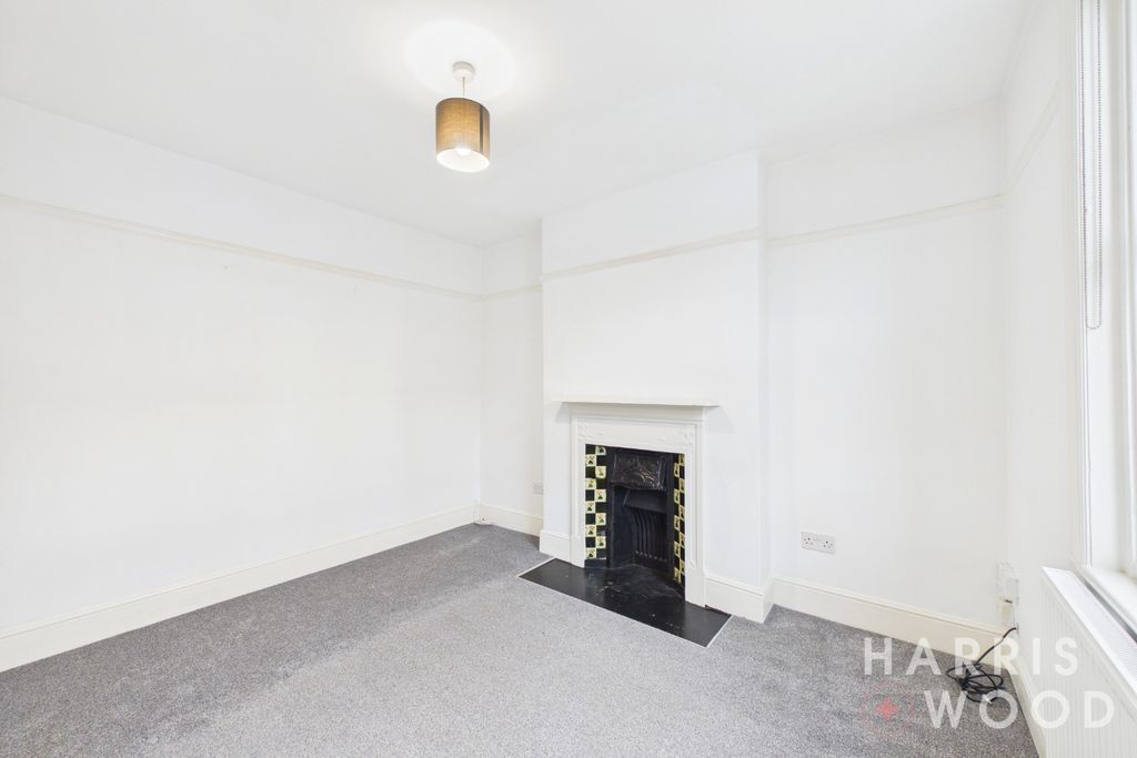 Property photo 3 of 25 5596453