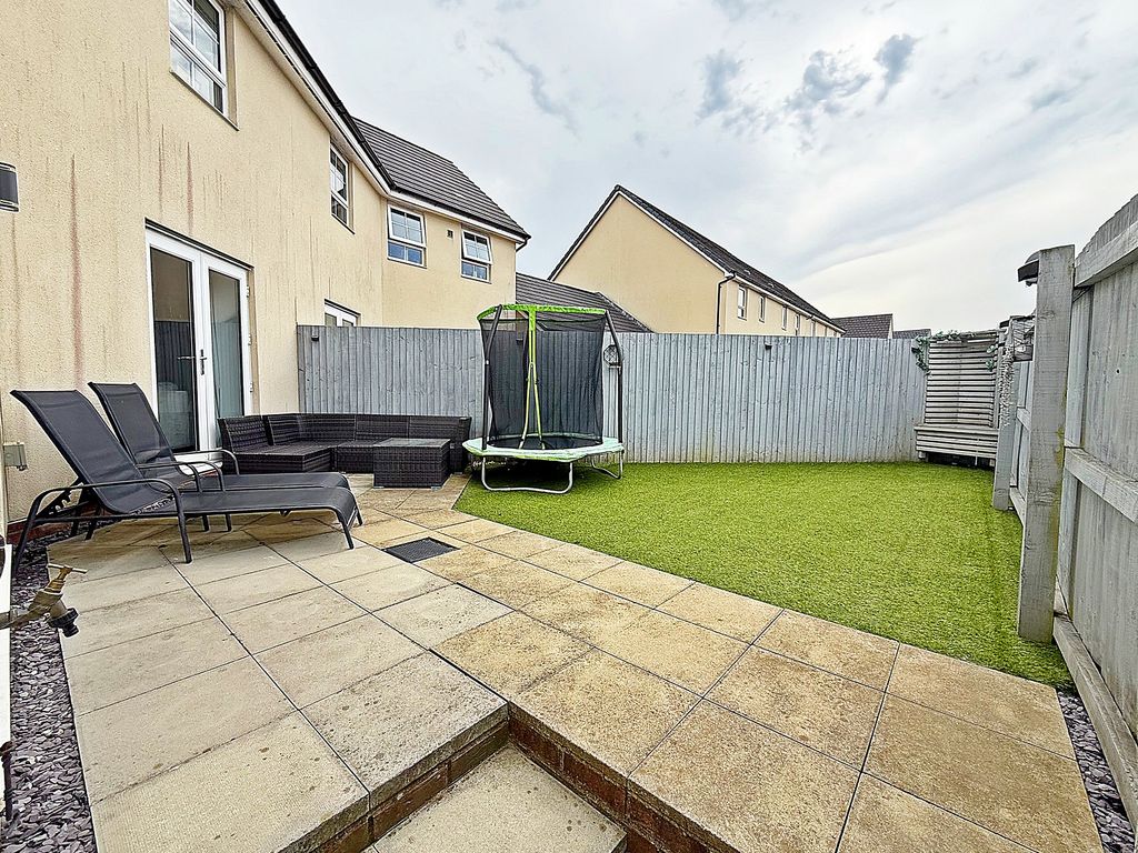 Property photo 3 of 25 Rear Garden