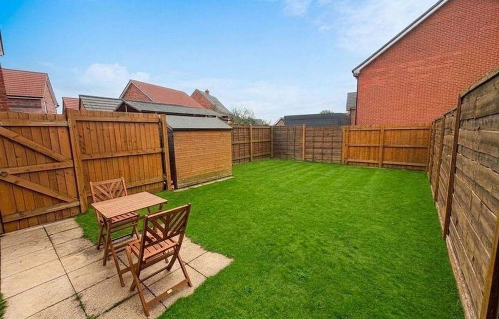 Property photo 3 of 17