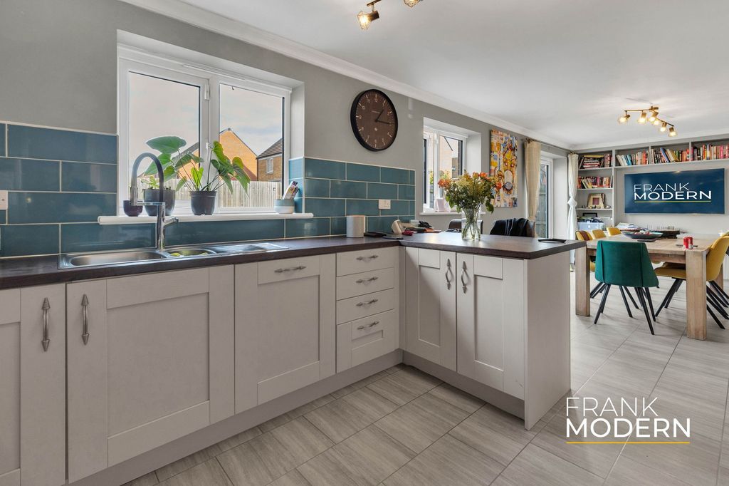 Property photo 3 of 44 Kitchen