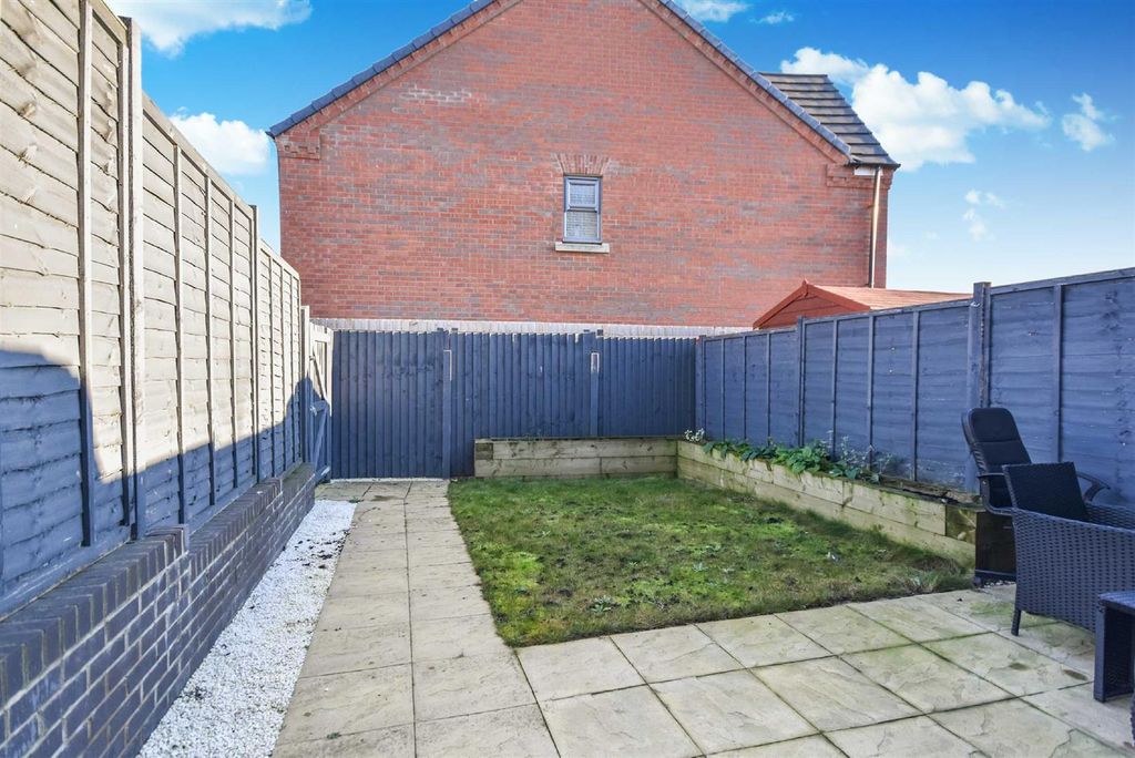 Property photo 2 of 10
