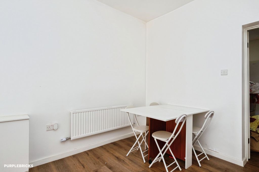 Property photo 2 of 28 Dining Area