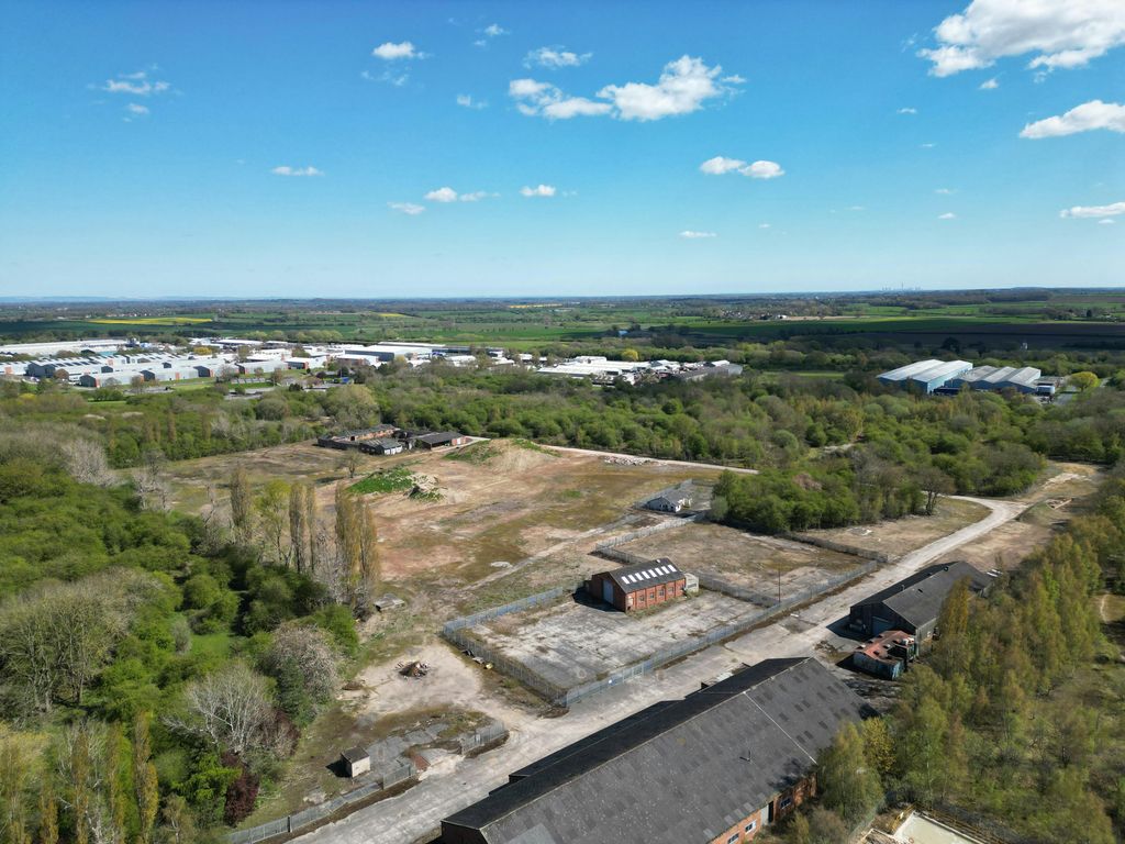 Property photo 2 of 3 Westminster Yard.Jpg