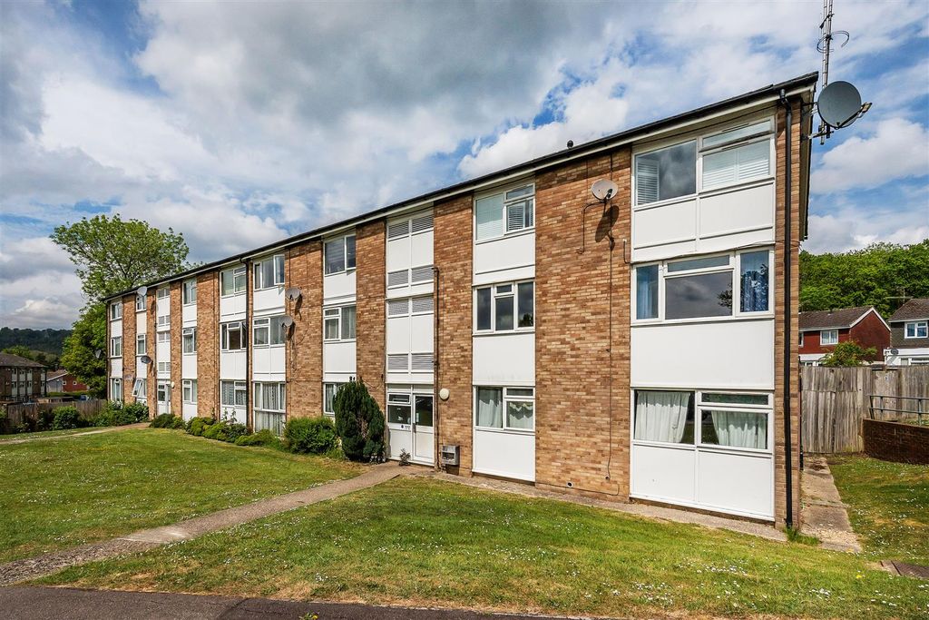 Property photo 1 of 12 4-Barnetts-Shaw-12.Jpg