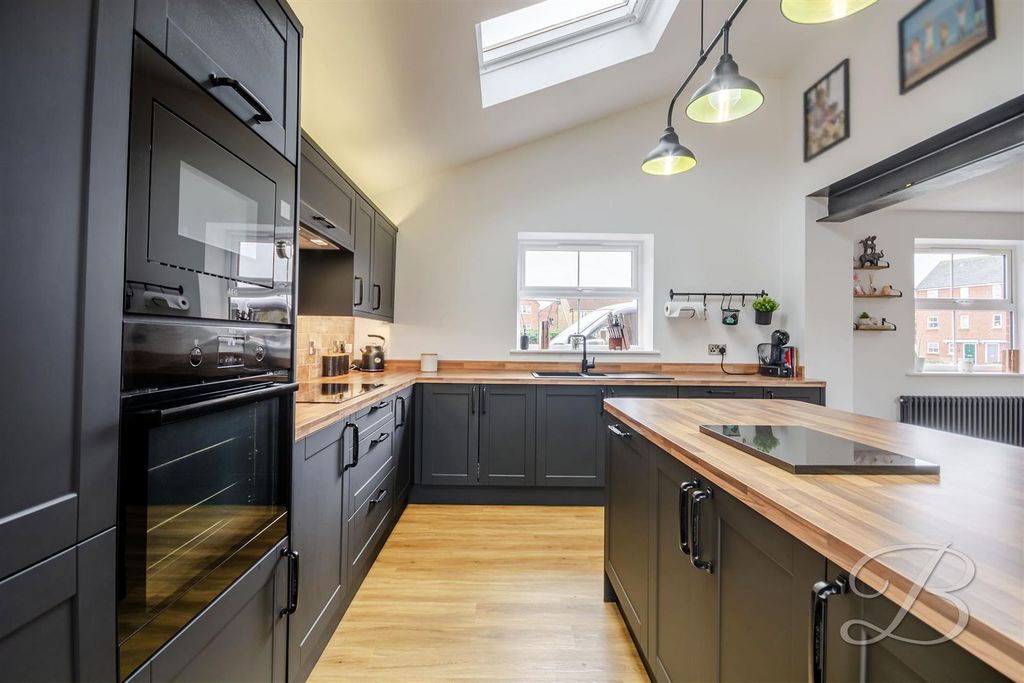 Property photo 3 of 26 Ccltd-5.Jpg