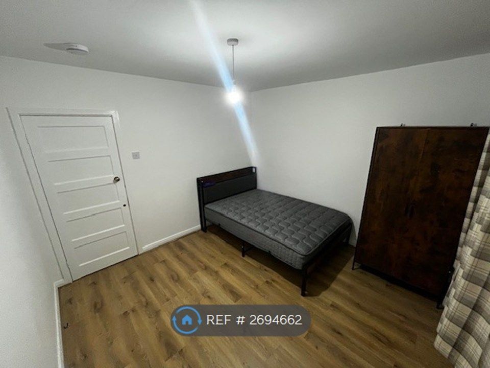 Property photo 2 of 14 Double Room Brand New Furniture