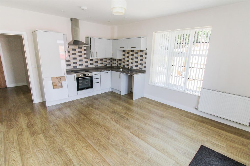 Property photo 2 of 12 Img_2741.Jpg