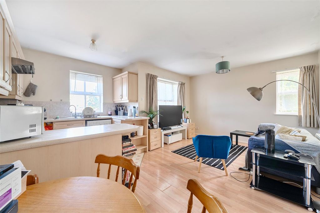 Property photo 3 of 8 Open Plan.Jpg