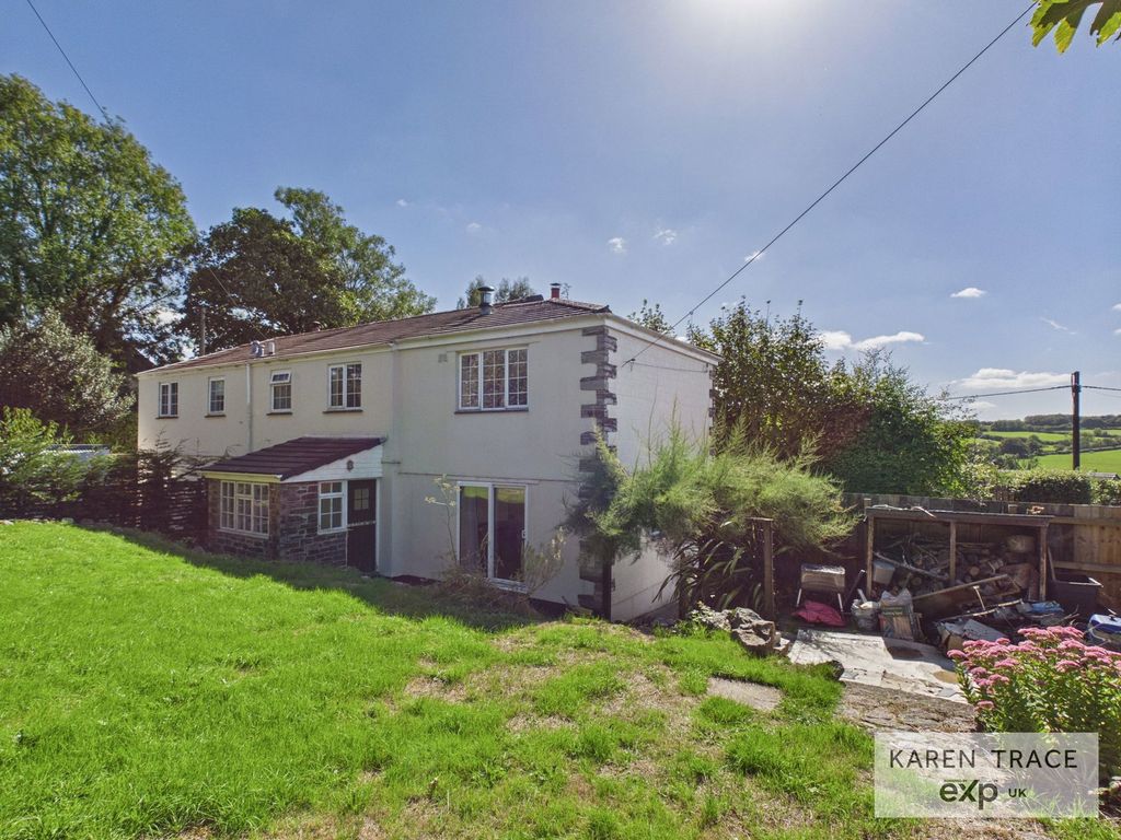 Property photo 2 of 34