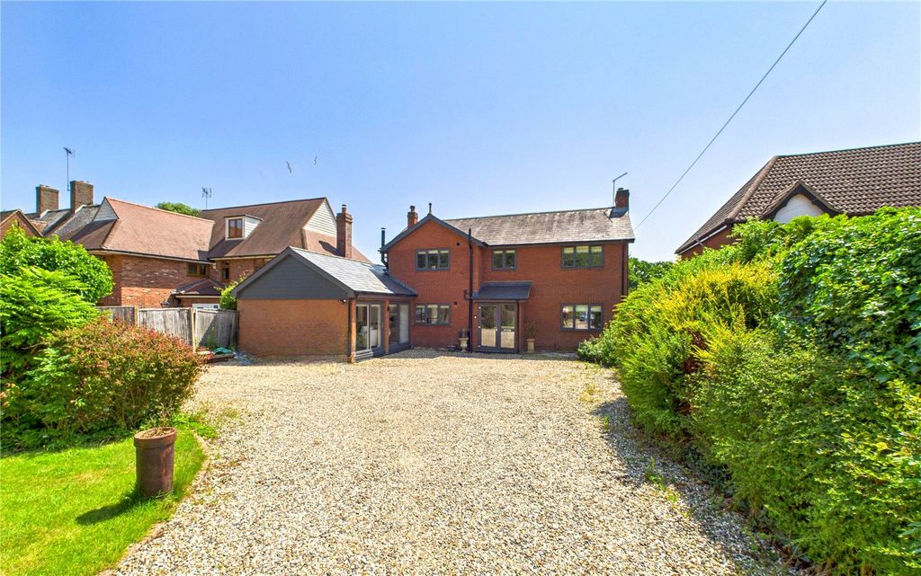 Property photo 1 of 20 Picture No. 24