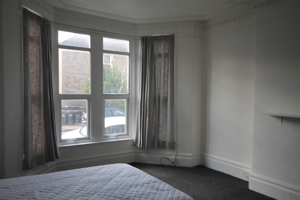 Property photo 2 of 4 Sp Room.Jpg