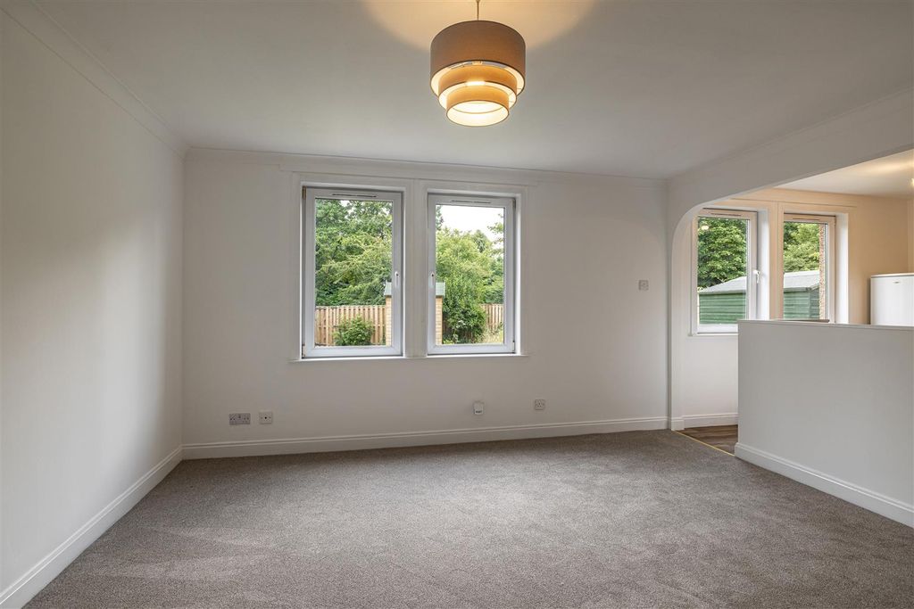 Property photo 3 of 15 16 Quarrydene Melrose 011.Jpg