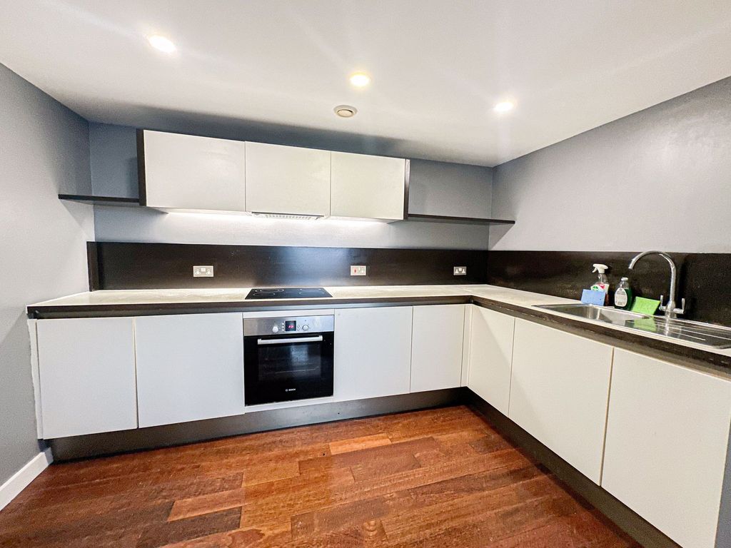 Property photo 2 of 10 Photo 9