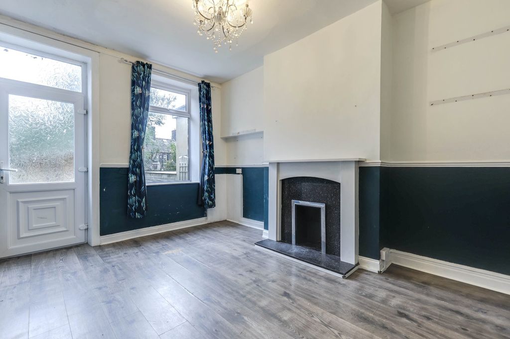 Property photo 2 of 14 Picture No. 04