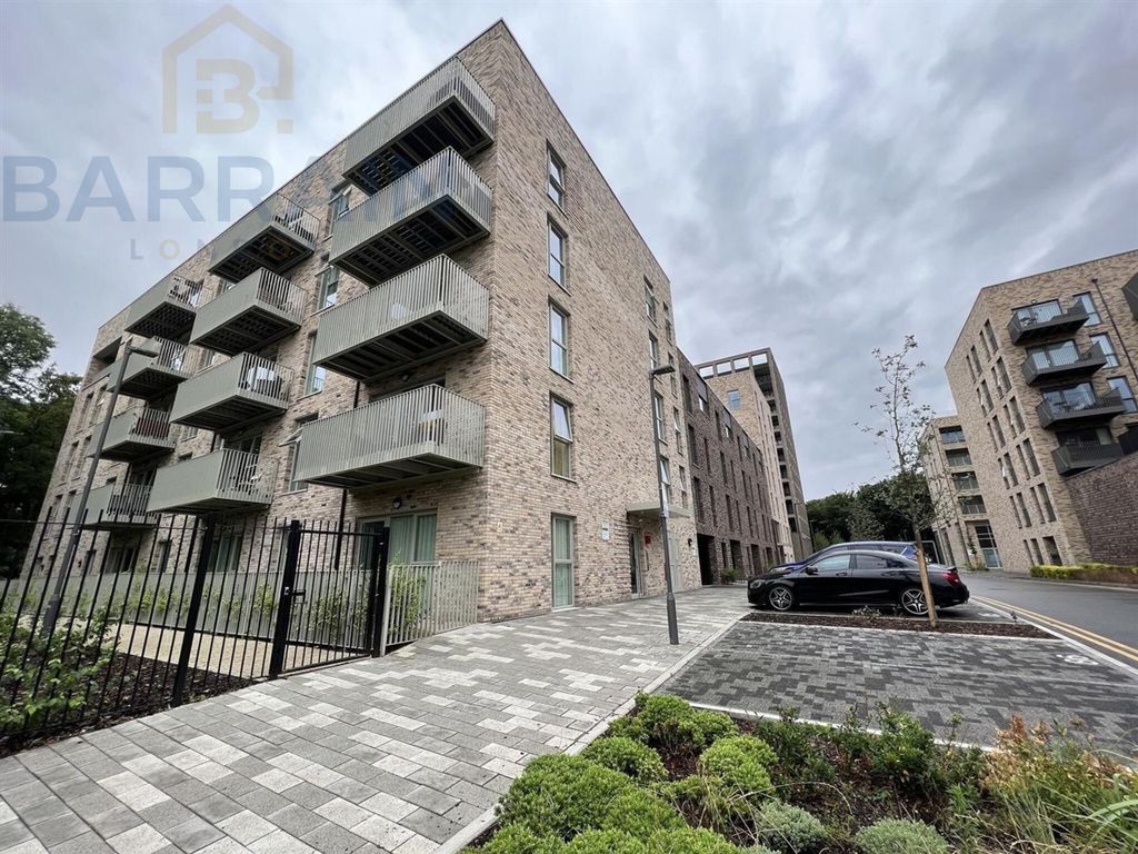 Property photo 1 of 17 3 Bedroom, New Build, E6 For Rent By Barrain London Estate Agency