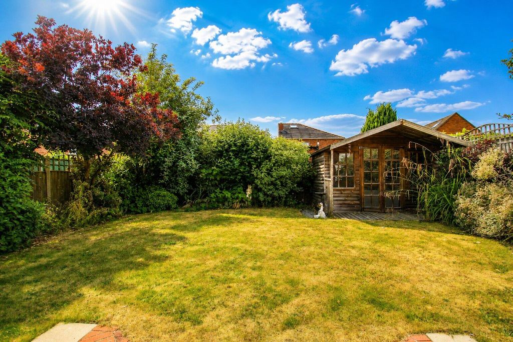 Property photo 2 of 16