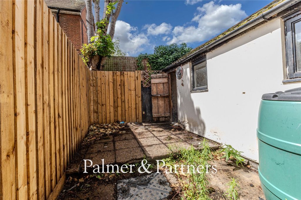 Property photo 2 of 12 Picture No. 04