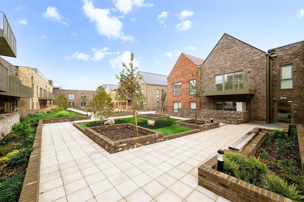 Property photo 2 of 8 Communal Courtyard.Jpg