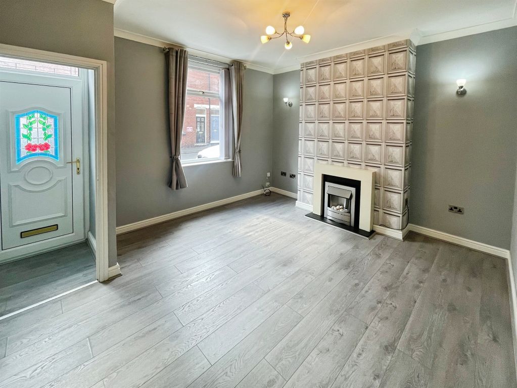 Property photo 3 of 15