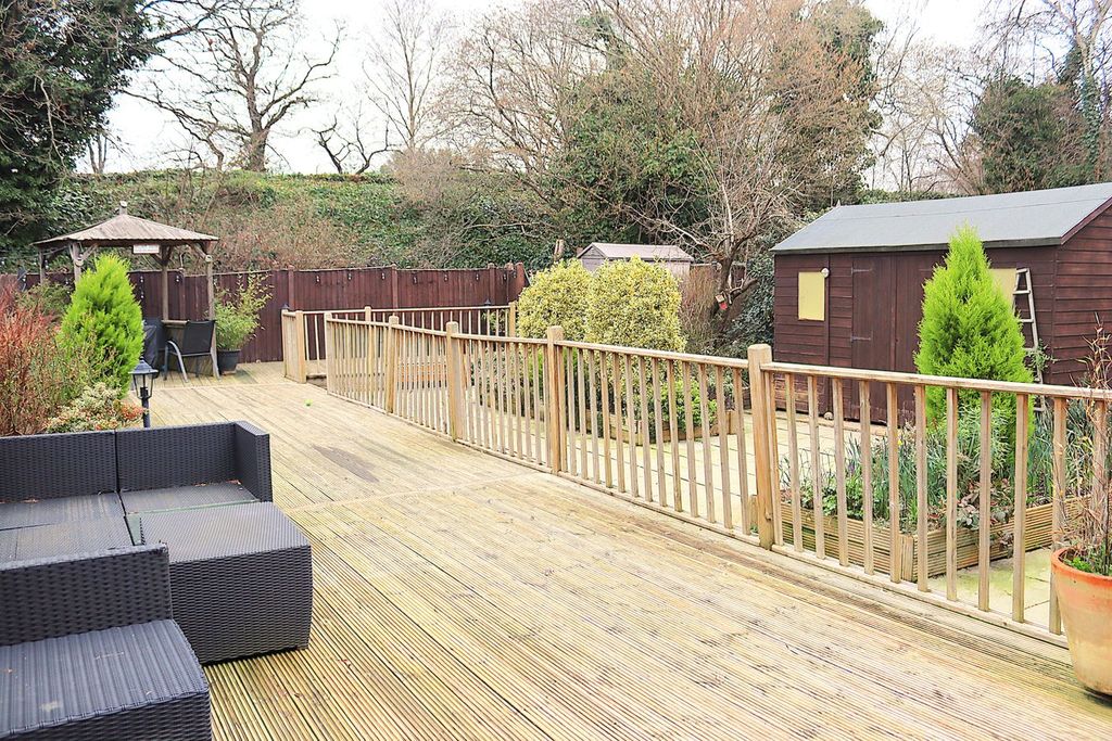 Property photo 2 of 22