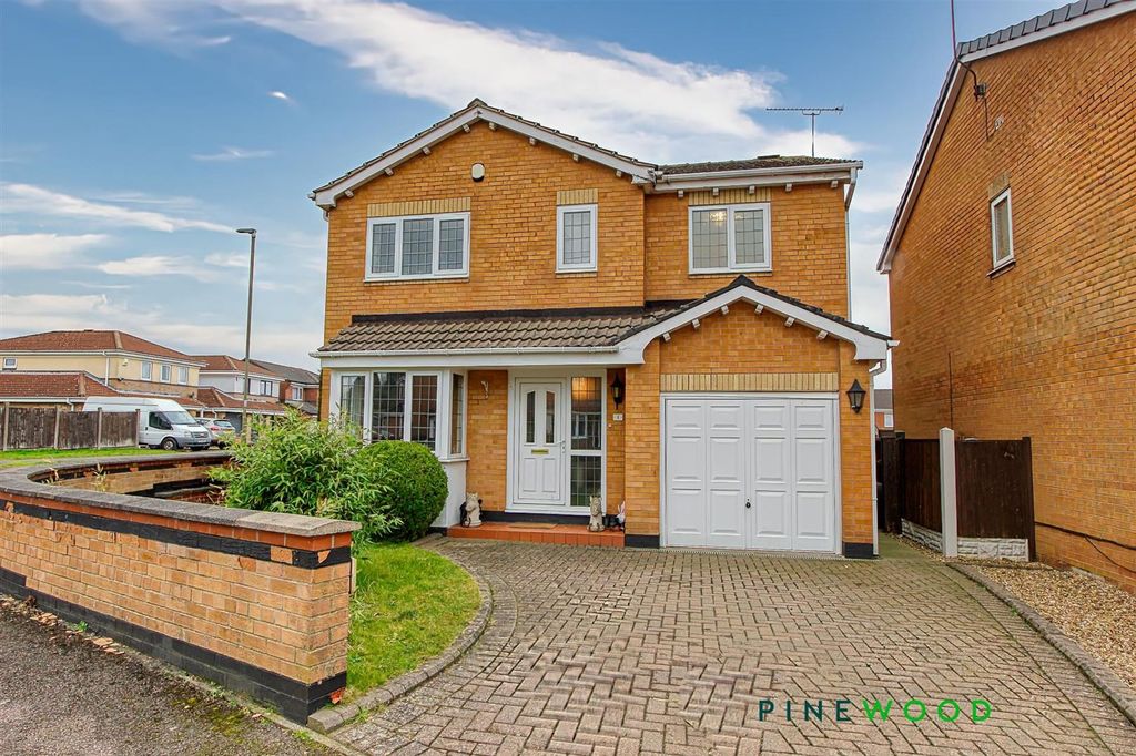 Property photo 1 of 21 Front