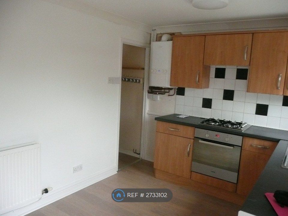 Property photo 3 of 14