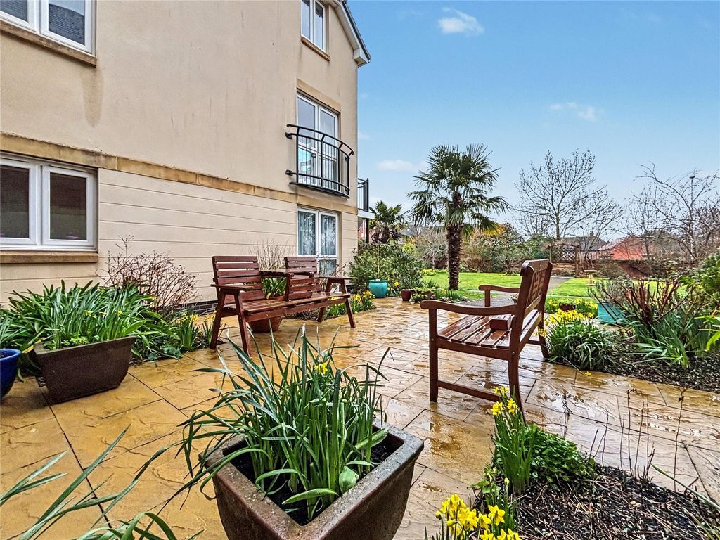 Property photo 2 of 16 Picture No. 22