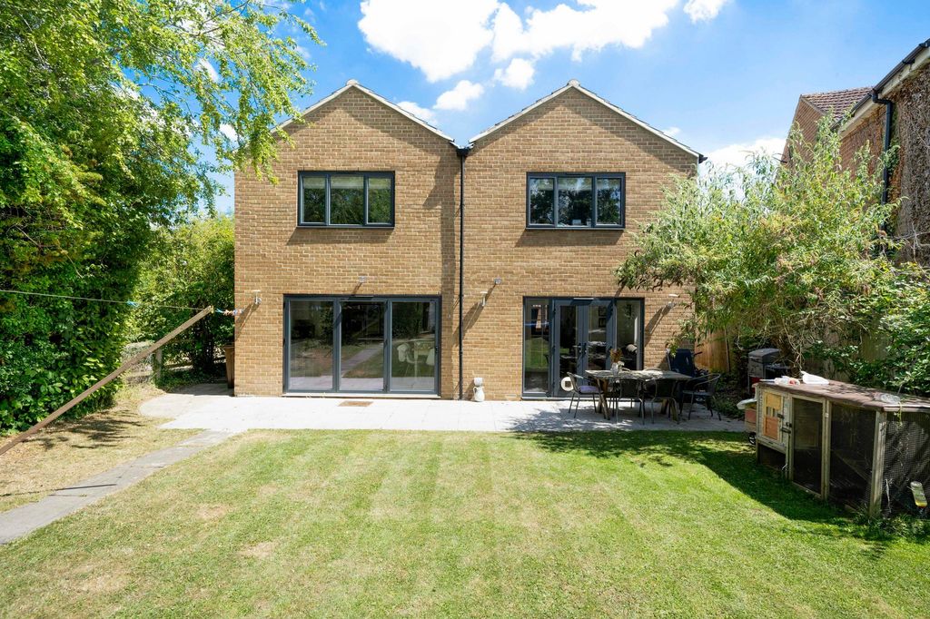 Property photo 3 of 22