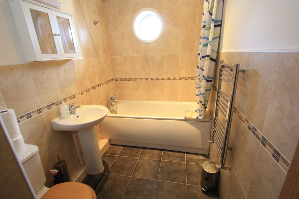 Property photo 3 of 3