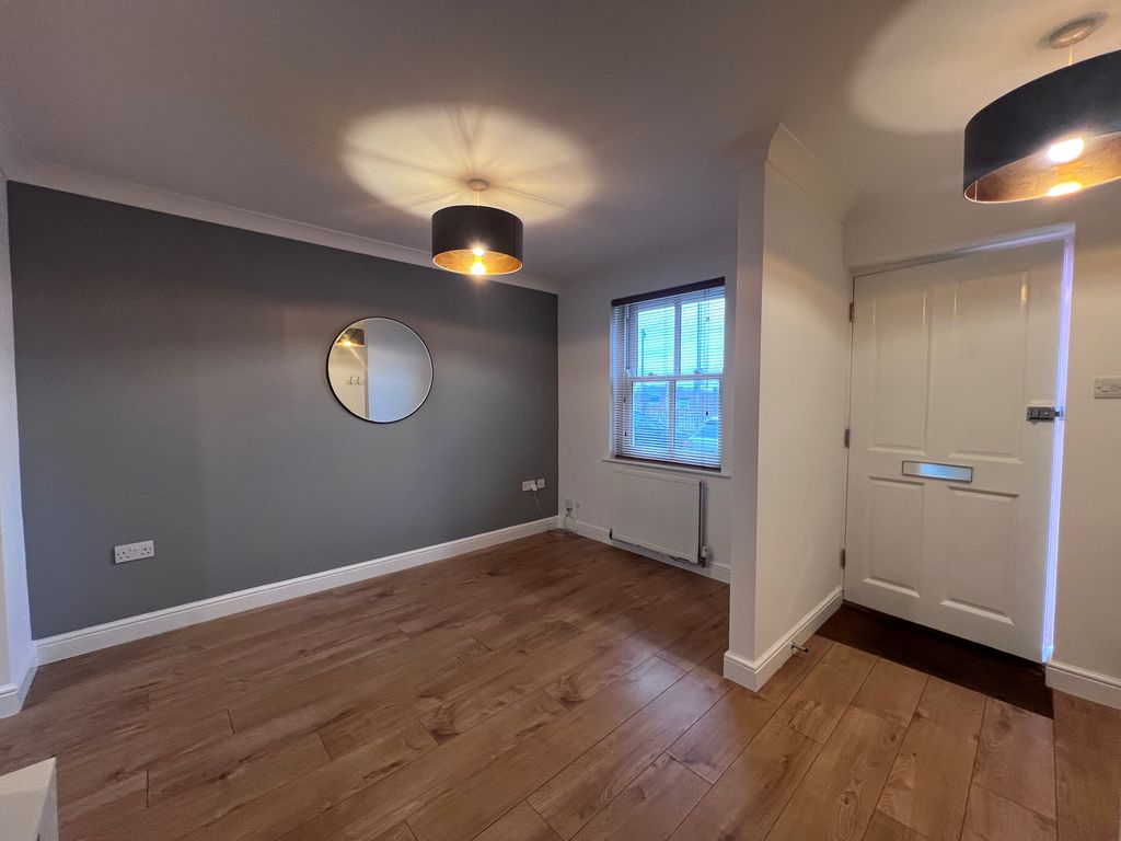 Property photo 2 of 9 Front