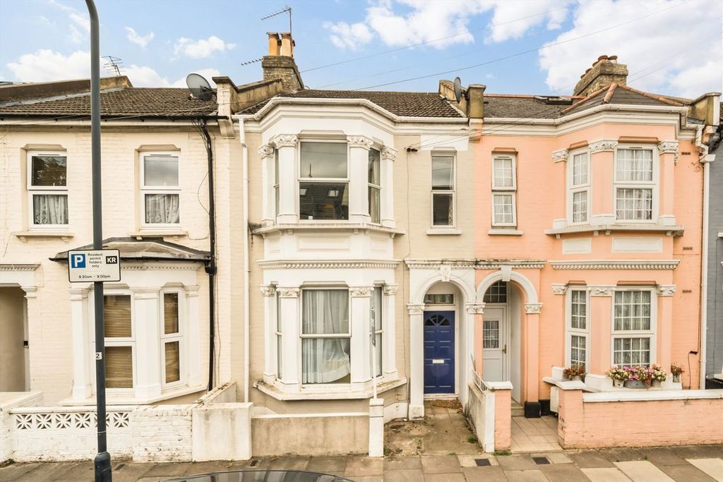 Property photo 1 of 8