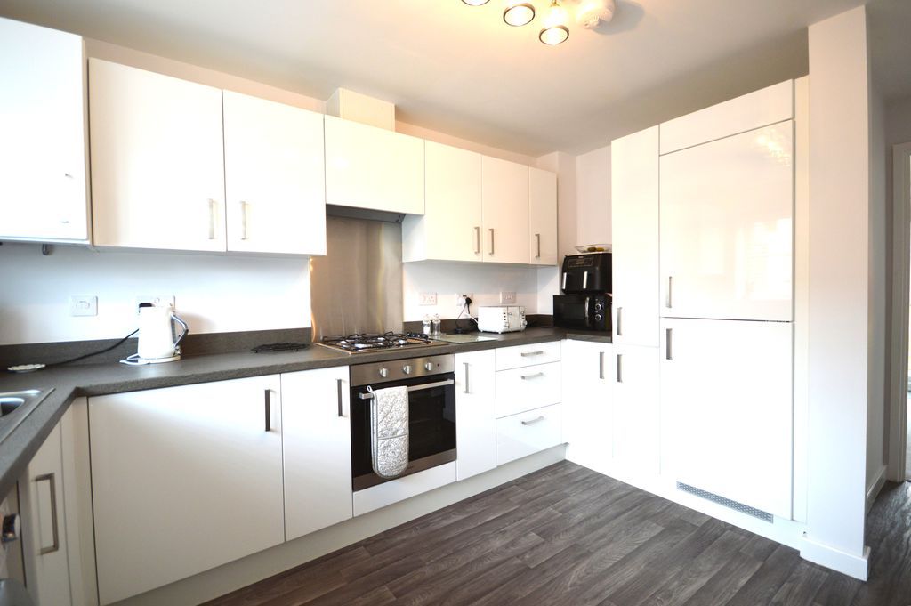 Property photo 3 of 10 Photo 1