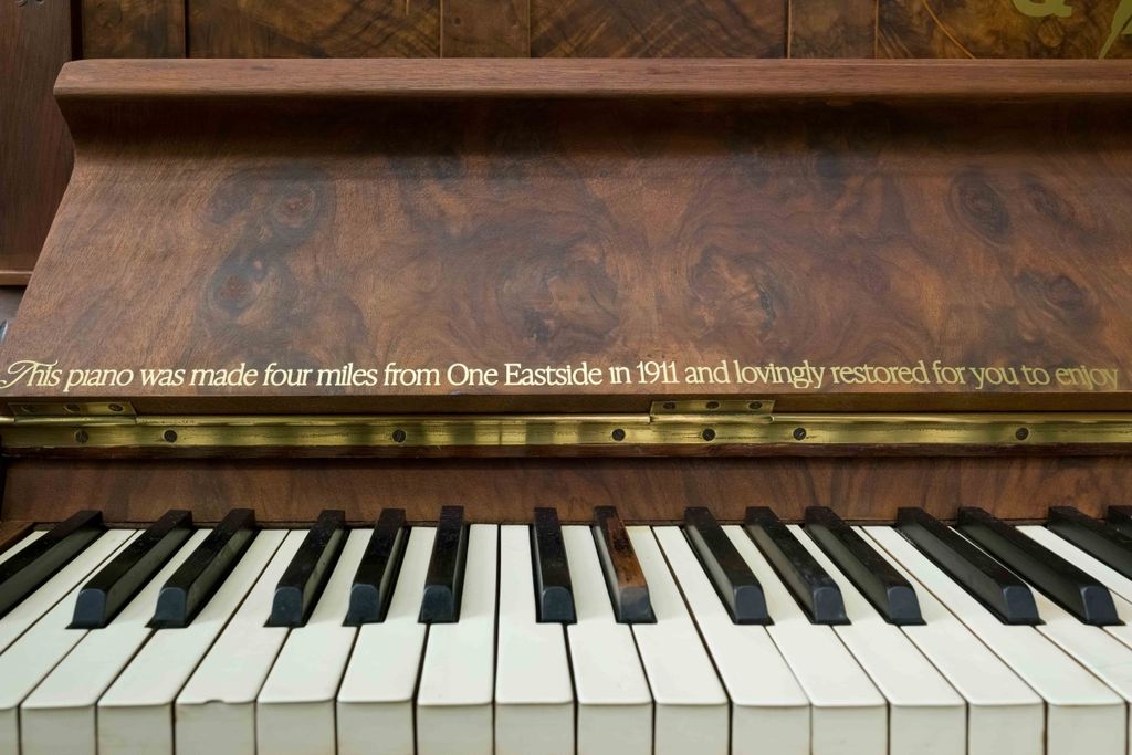 Property photo 2 of 16 Pavilion 6