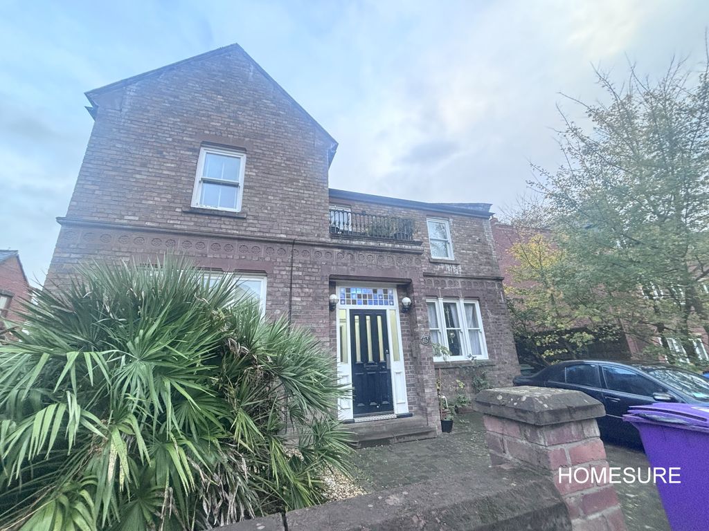 Property photo 1 of 7 External