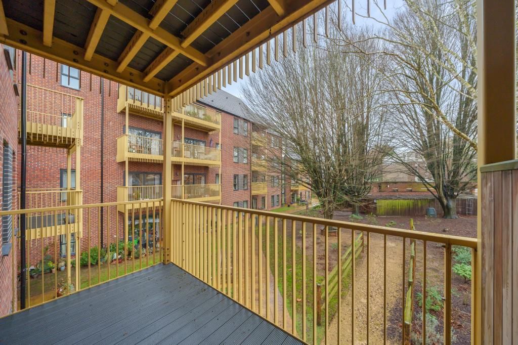 Property photo 3 of 20 Balcony