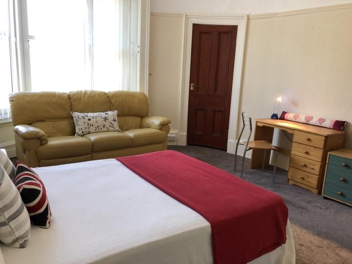 Additional image 4 of 4 bed flat to rent1/2, 1 Dudhope Street, Rustic Place DD1