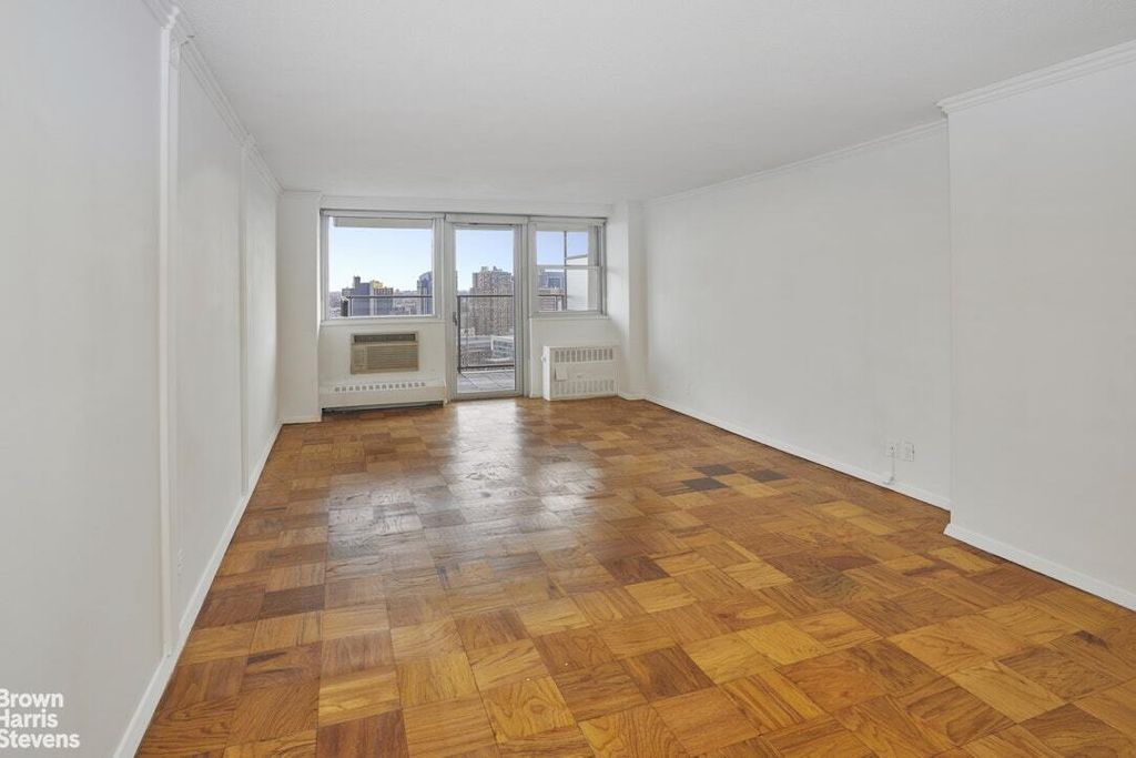 Property photo 3 of 10 <Alttext/>